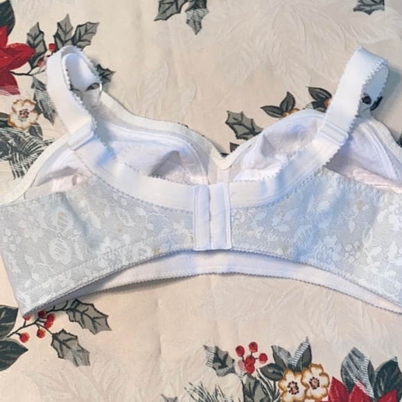 Playtex 18 Hour Bra 38B - Picture 2 of 3